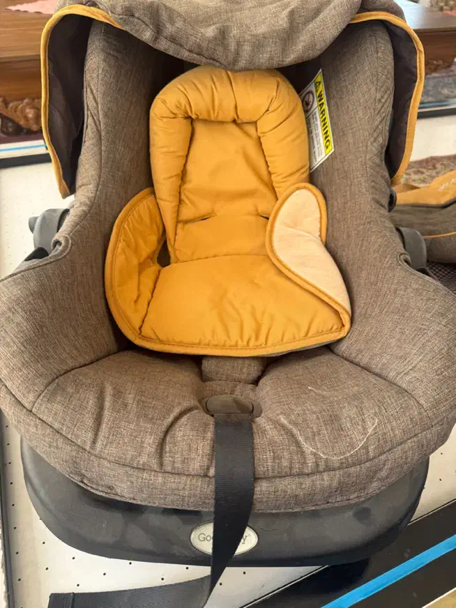 صندلی ماشین و کریر|کالسکه و لوازم جانبی|کیش, |دیوار