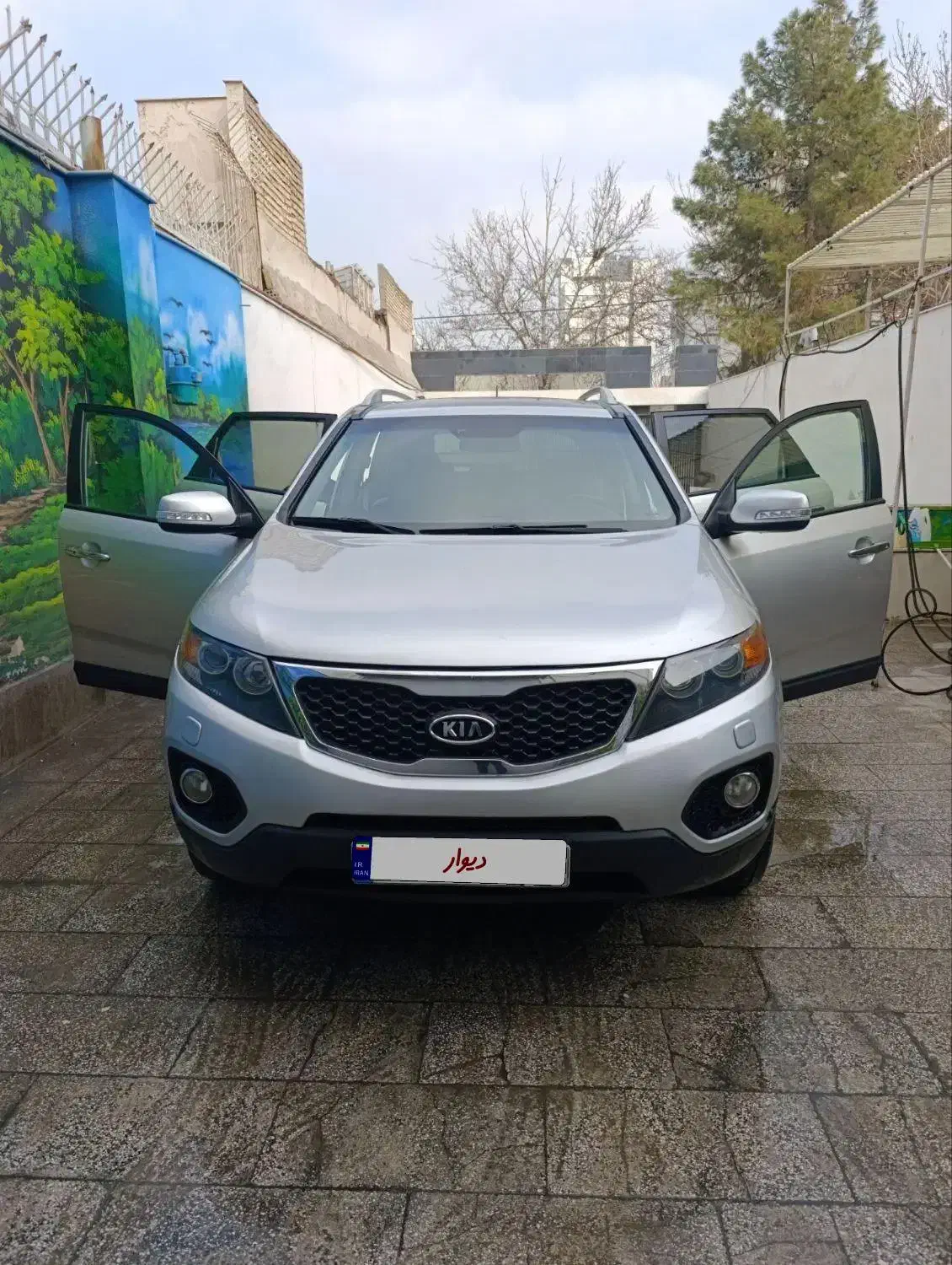 سورنتو ۲۰۱۱|خودرو سواری و وانت|مشهد, امام رضا (ع)|دیوار