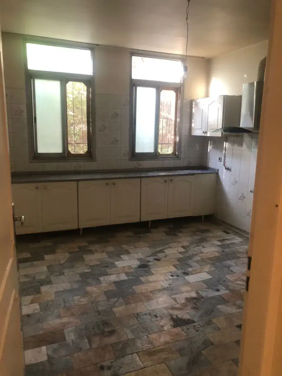 واحد 125 متری دو خوابه