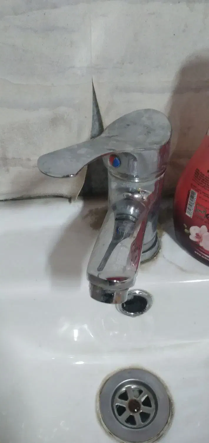 روشویی تمیز وجم وجور|لوازم سرویس بهداشتی|گرمسار, |دیوار