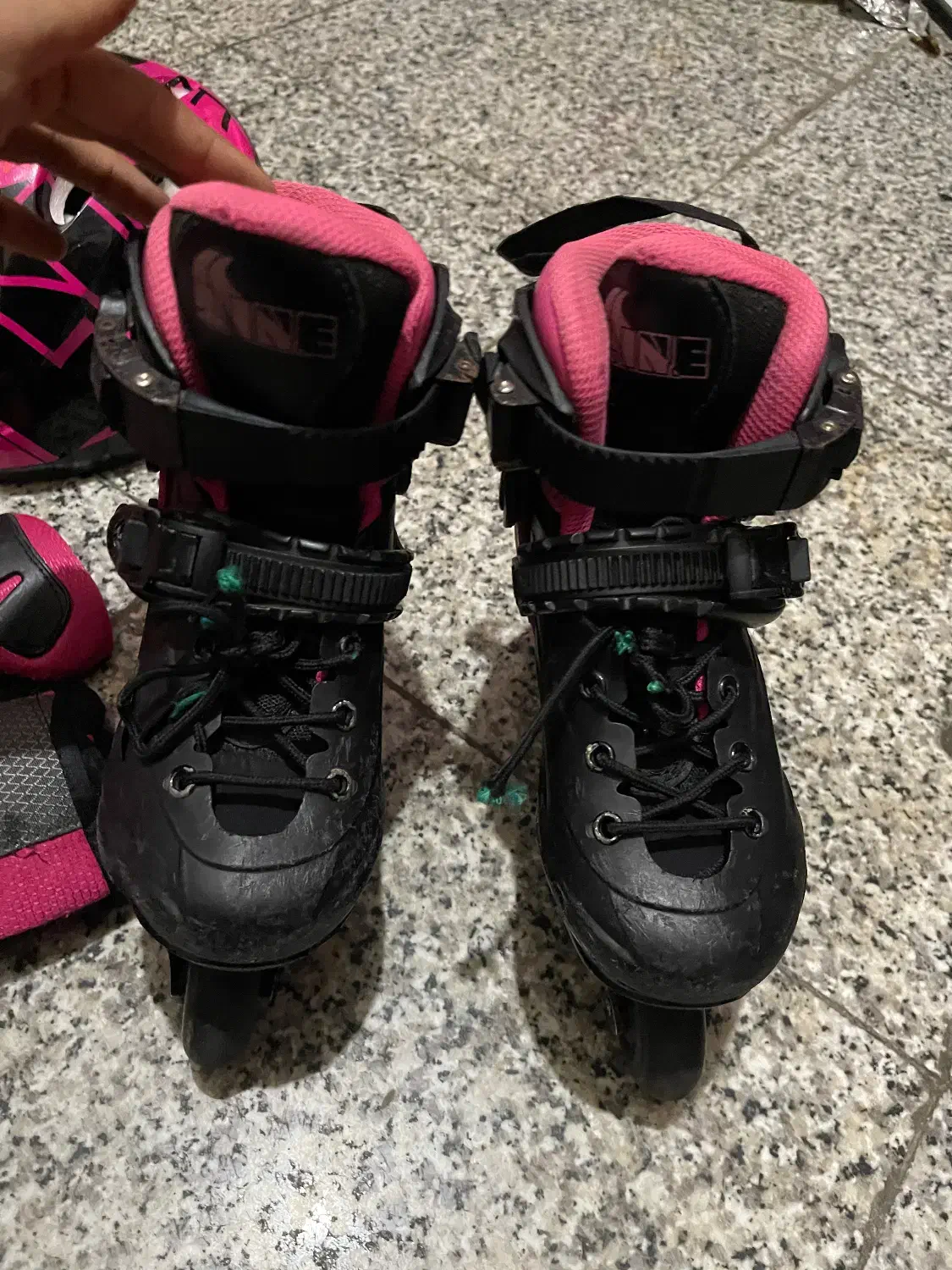 اسکیت نمایشی استاندارد سایز۲۸-۳۱|دوچرخه، اسکیت، اسکوتر|بابلسر, |دیوار