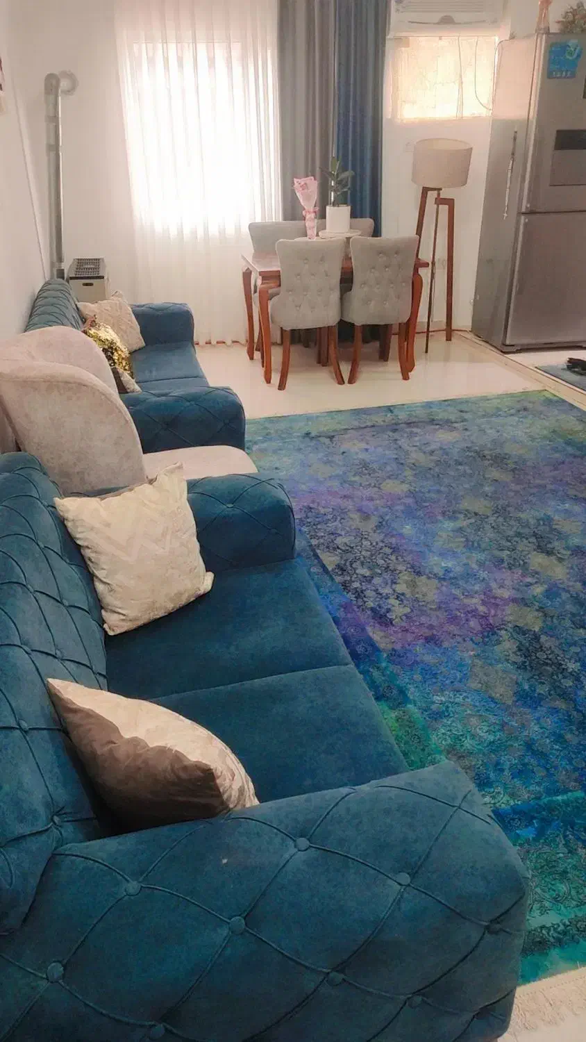 مبل ۷ نفره به همراهِ میز ناهارخوری|مبلمان خانگی و میز عسلی|رشت, گیل|دیوار