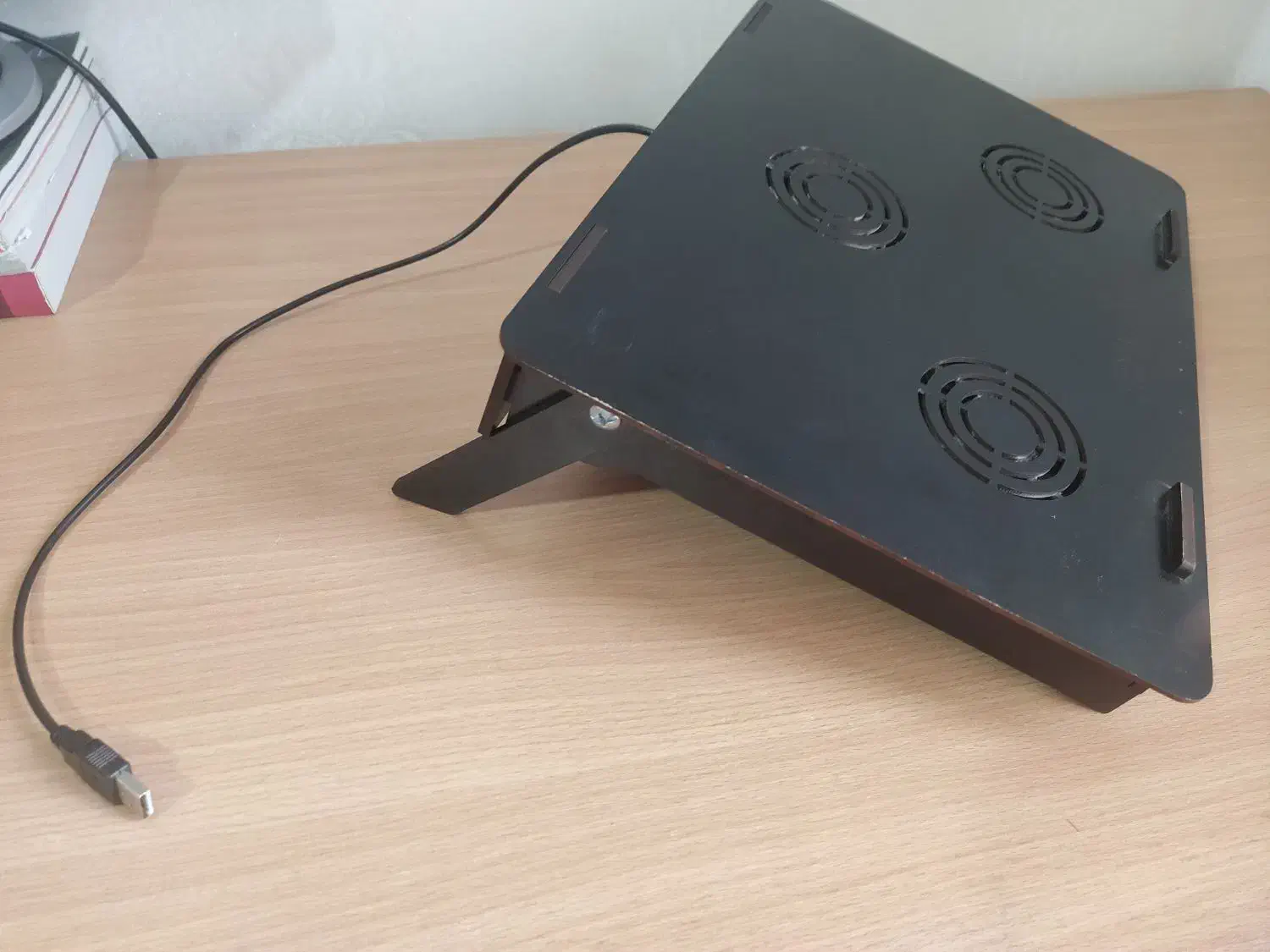 کول پد|قطعات و لوازم جانبی رایانه|میانه, |دیوار