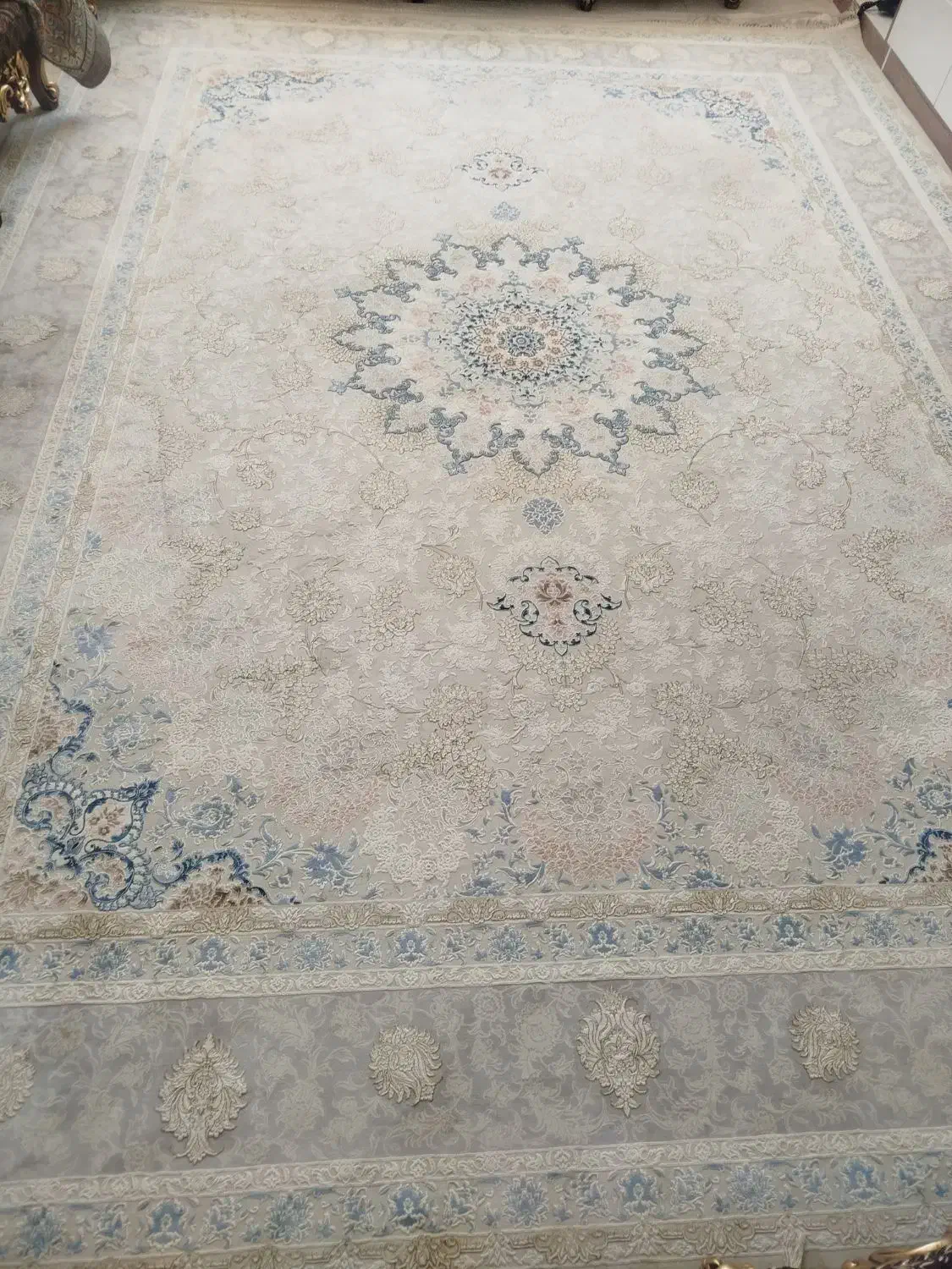 فرش ۱۲متری ۱۲۰۰شانه|فرش|برخوار, |دیوار