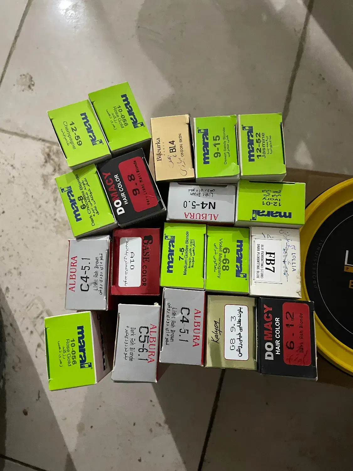 حراج وسایل پلمپ رنگ مو دکلره با تاریخ انقضا|آرایشی، بهداشتی، درمانی|مریوان, |دیوار