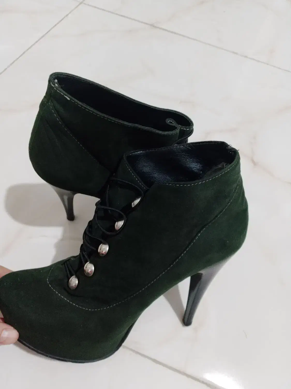 کفش مجلسی|کیف، کفش، کمربند|اردبیل, |دیوار