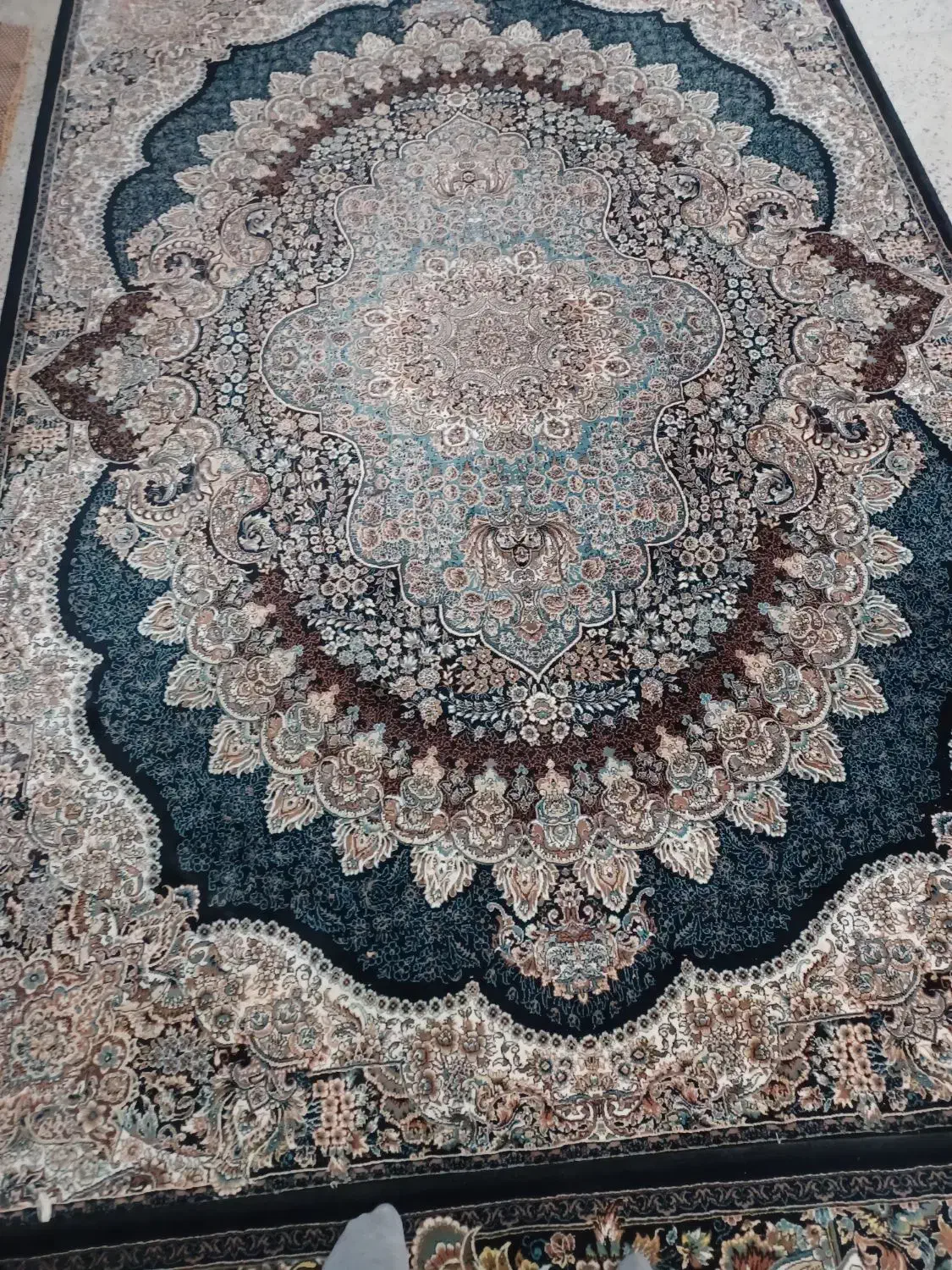 فرش ۱۲ متری ۷۰۰ شانه|فرش|خرم‌آباد, |دیوار