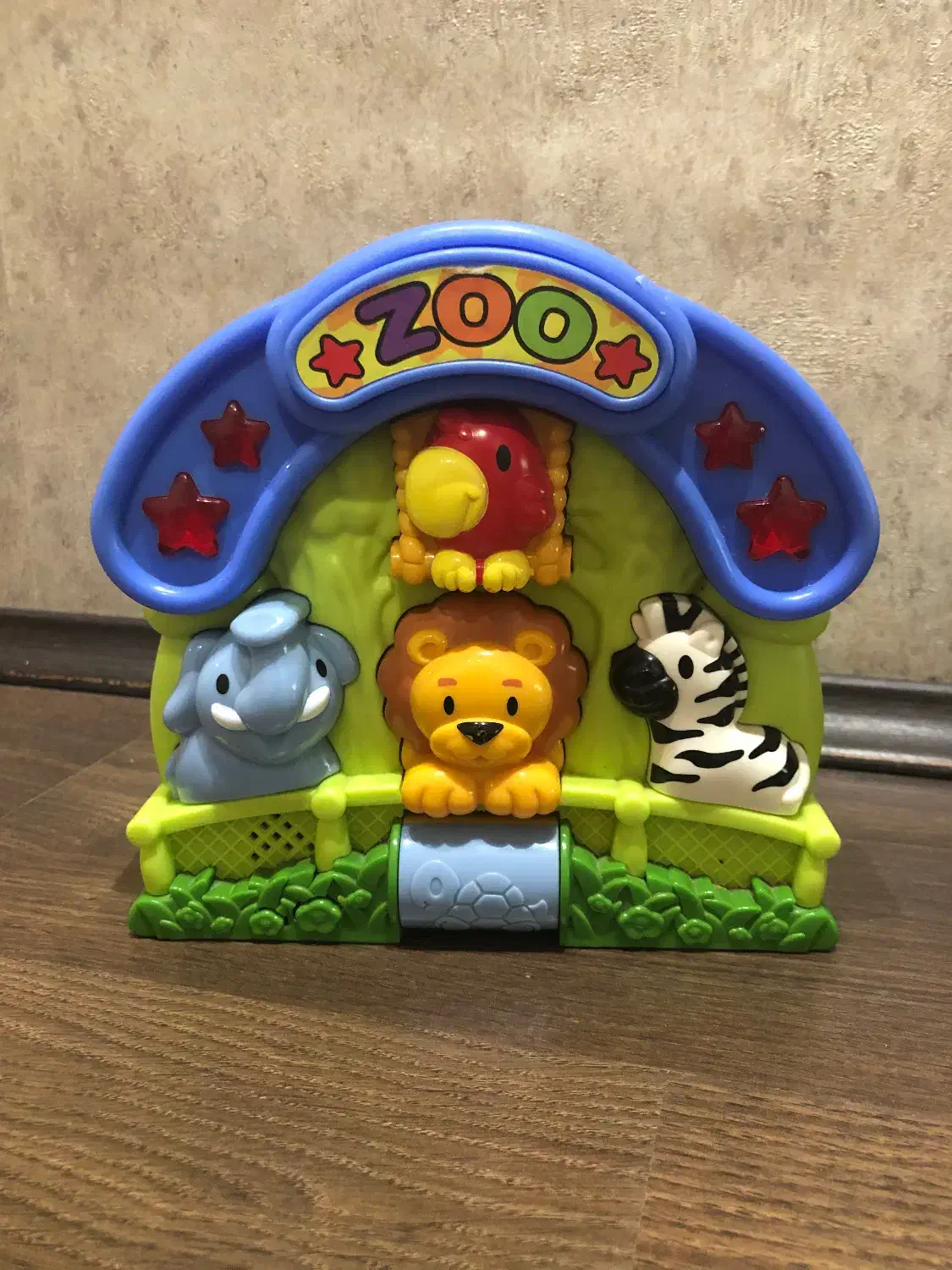 اسباب بازی|اسباببازی|رشت, گلسار|دیوار