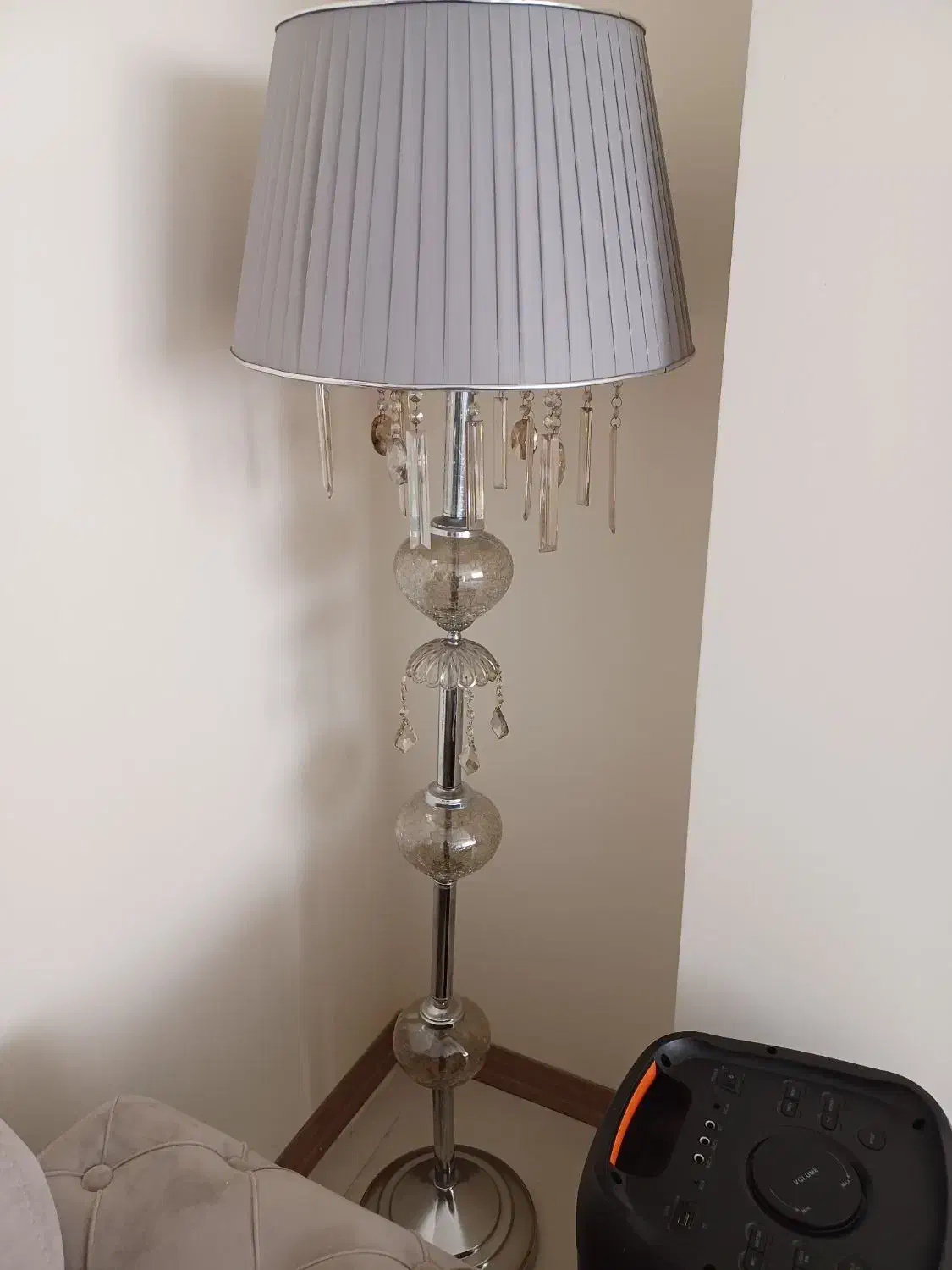 آباژور و ساعت ایستاده|چراغ خواب و آباژور|کرمانشاه, |دیوار