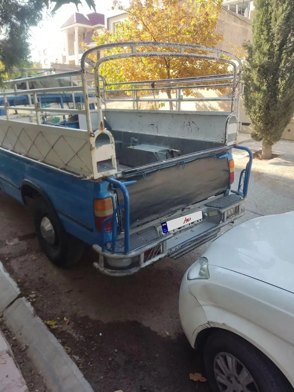 نیسان دوگانه شرکتی|خودرو سواری و وانت|صدرا-فارس, فاز ۱|دیوار