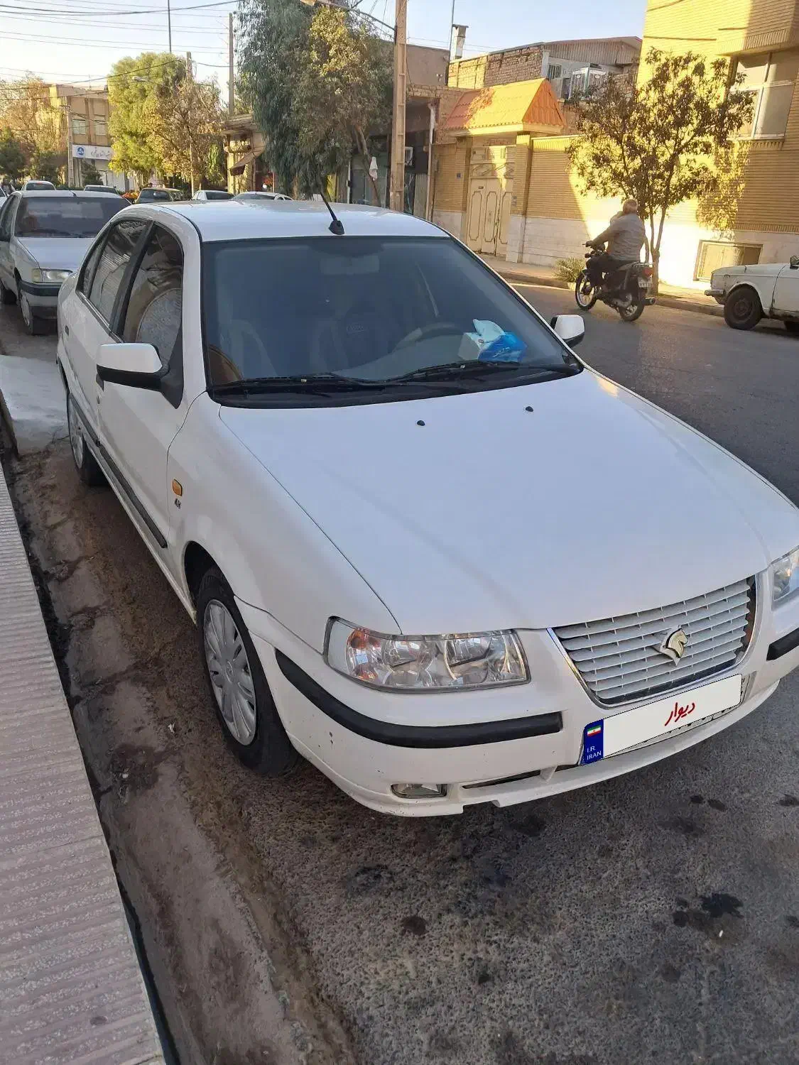 سمند95ef7دوگانه فابریک کم کار|خودرو سواری و وانت|قم, دروازه چوبی|دیوار