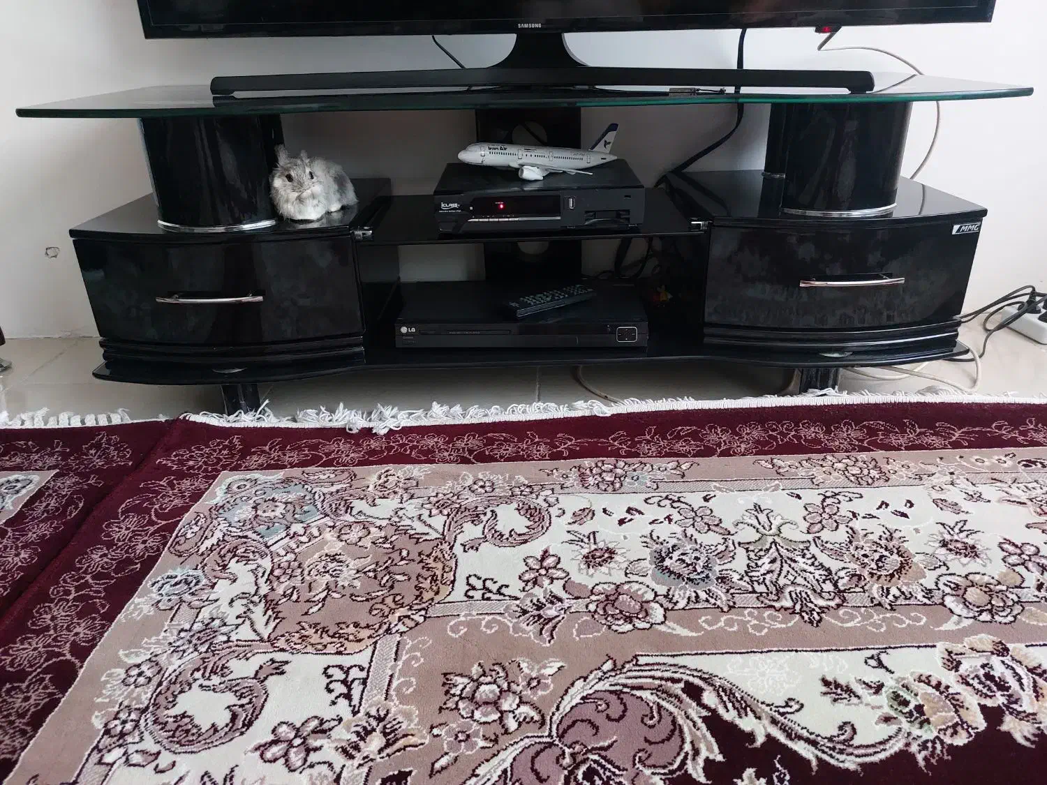 میز تی وی|میز تلویزیون|سبزوار, قاضی زاد|دیوار