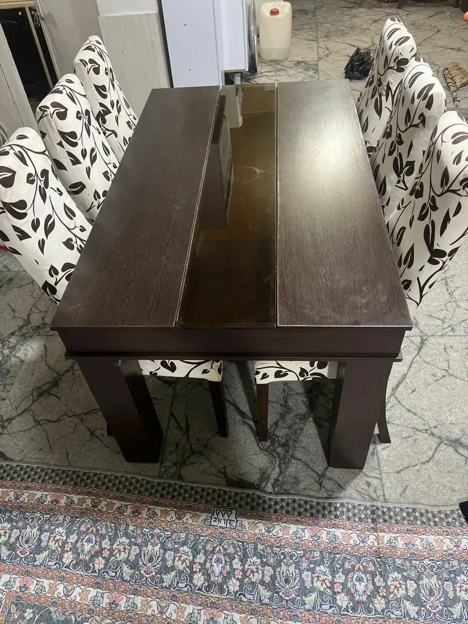 میز نهارخوری و بخاری گازی|میز و صندلی غذاخوری|بندر کنگان, |دیوار