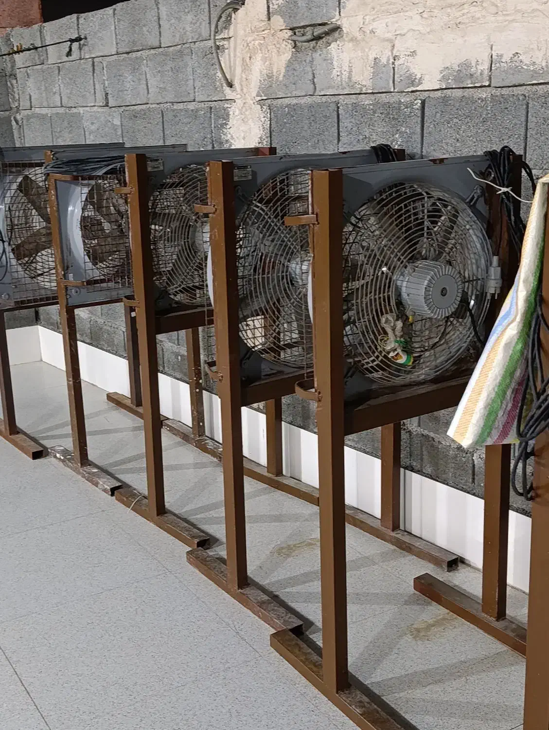 اجاره پروژکتور (نورافکن) و فن صنعتی|خدمات پذیرایی، مراسم|میناب, |دیوار