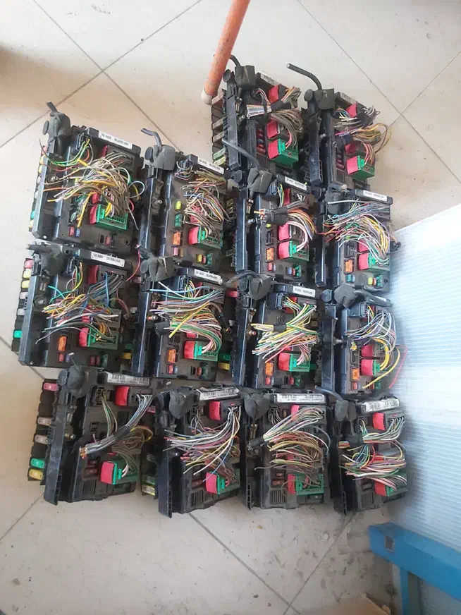 فروش و تعمیرات ایسیو|قطعات یدکی و لوازم جانبی|اصفهان, جلالیه|دیوار