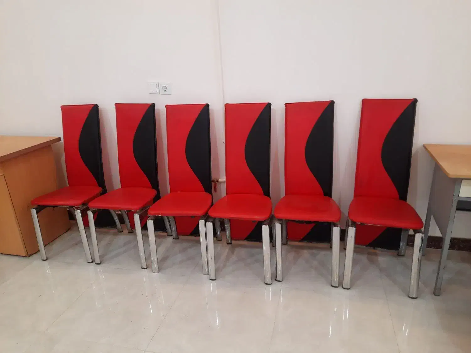 6 عدد صندلی چرم درجه یک|صندلی و نیمکت|بروجرد, |دیوار