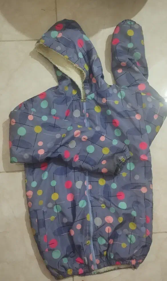 بارونی داخل خز و گرم|لباس|بجنورد, |دیوار