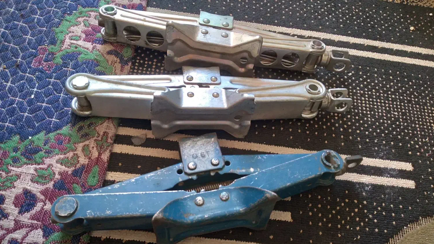 جک اصل ژاپن و بوق الفانت ژاپن|قطعات یدکی و لوازم جانبی|شیراز, اصلاح‌نژاد|دیوار