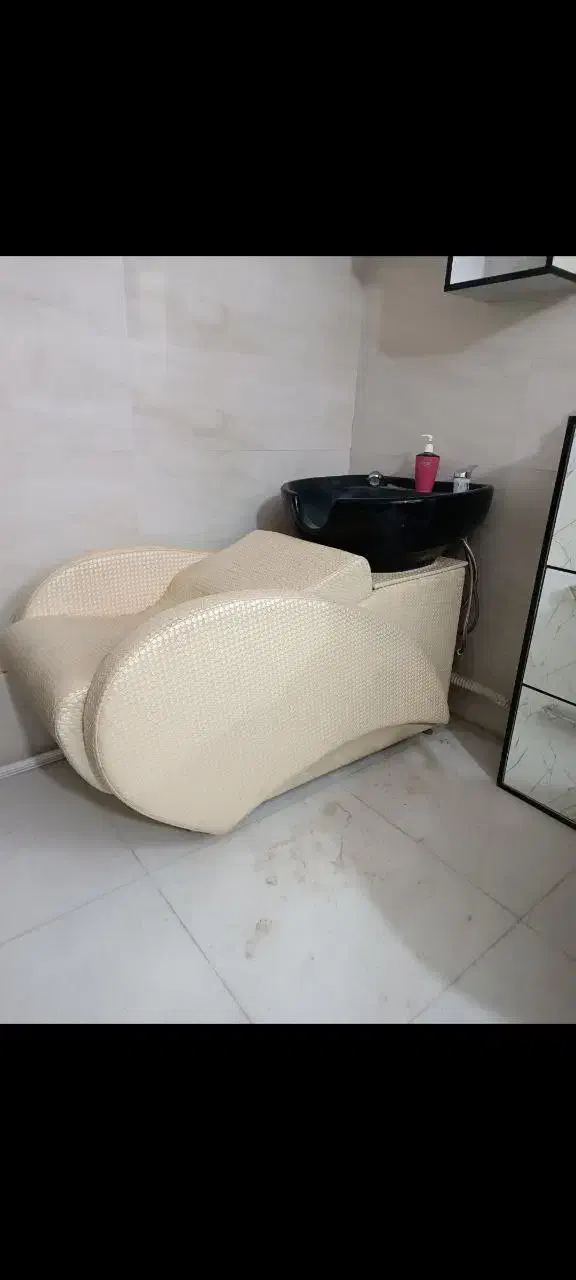 سر شور مبله خیلی سالم و نو|آرایشگاه و سالن‌های زیبایی|قوچان, |دیوار