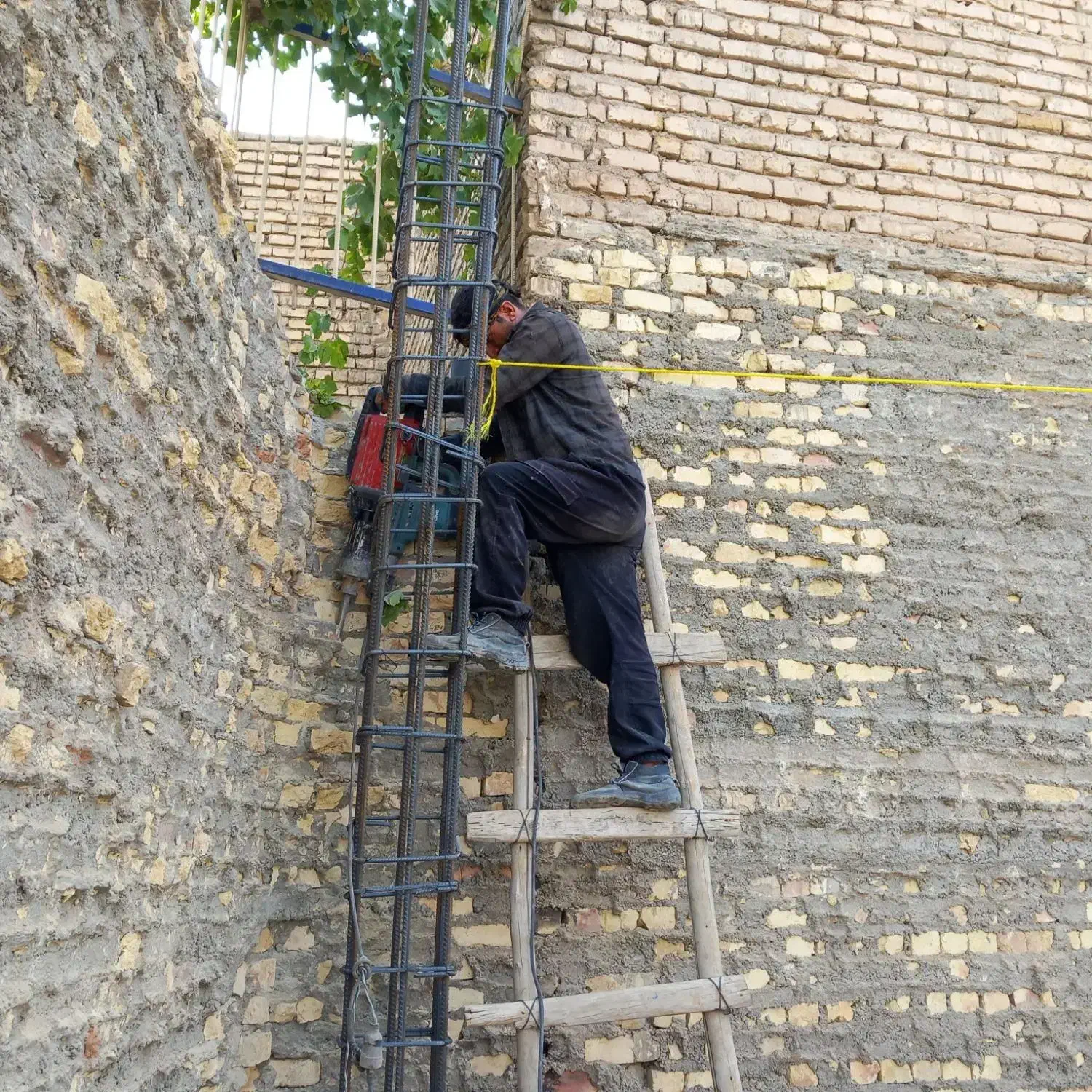 تخریب ساختمان/ شیار/  سوراخ/ برشکاری با هوابرش|خدمات پیشه و مهارت|شهریار, شهرک شاهد|دیوار