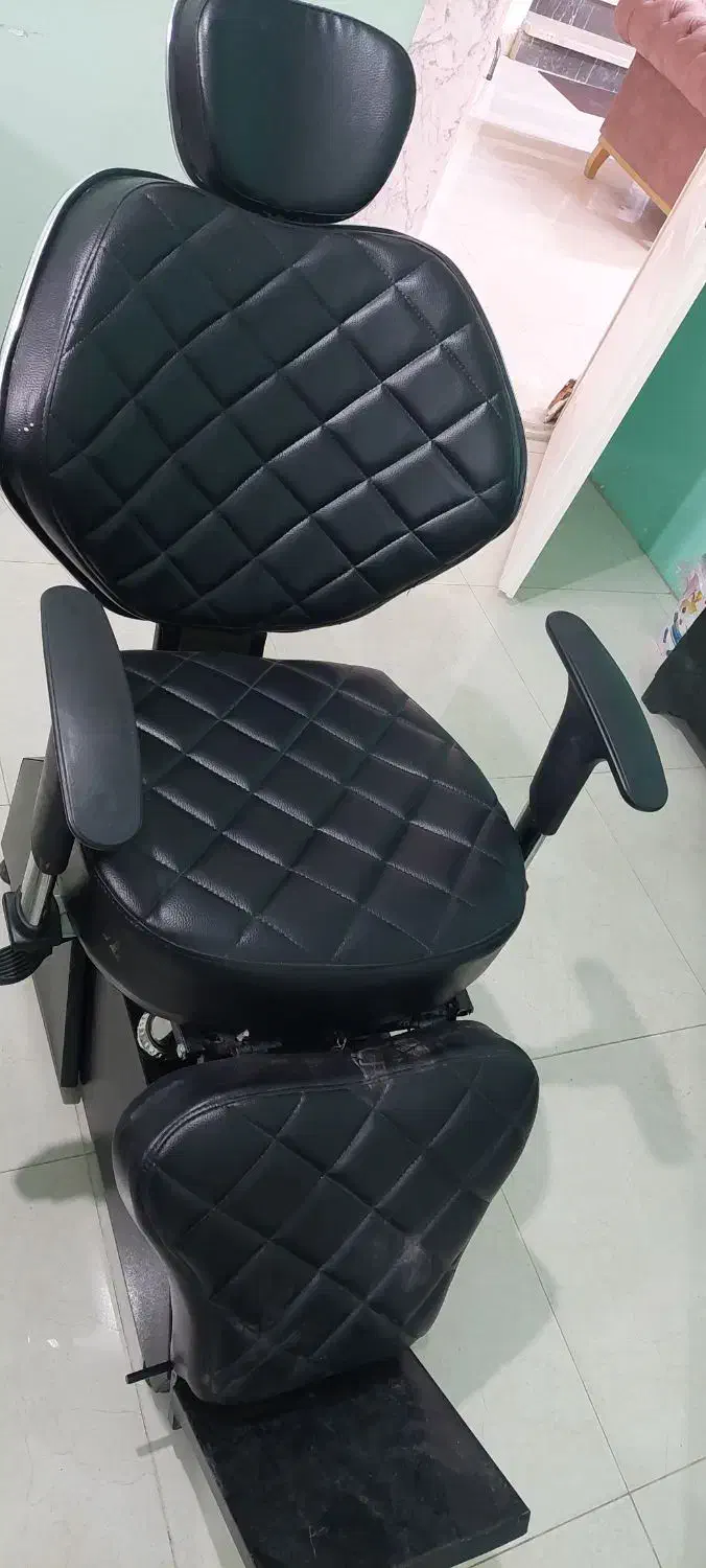 تجهیزات سالن زیبایی|آرایشگاه و سالن‌های زیبایی|زنجان, |دیوار