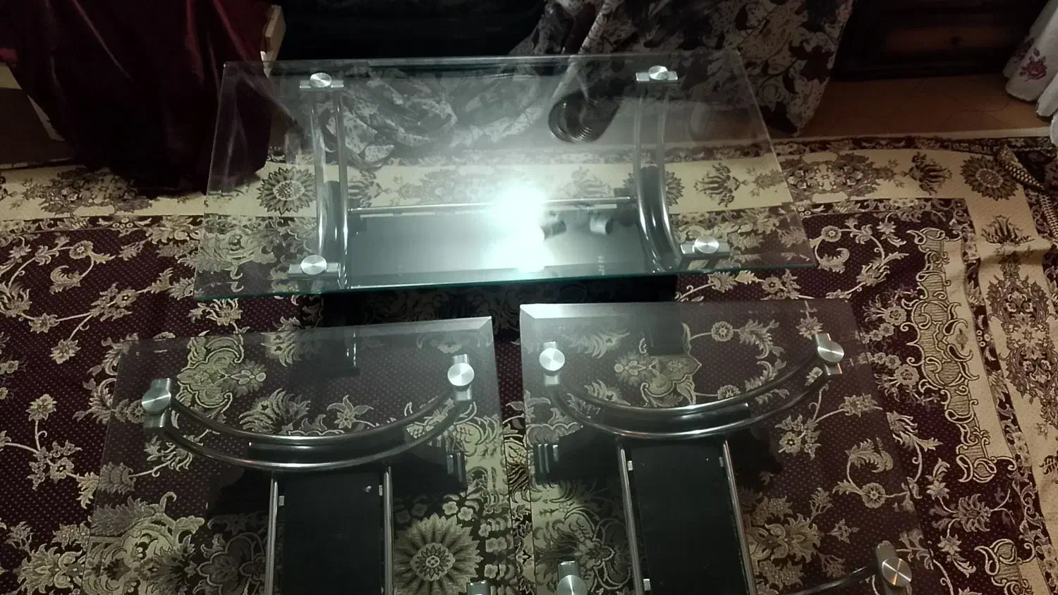 میز جلو مبلی  4 عدد  دوتا بزرگ دوتا کوچیک|مبلمان خانگی و میز عسلی|کشکسرای, |دیوار