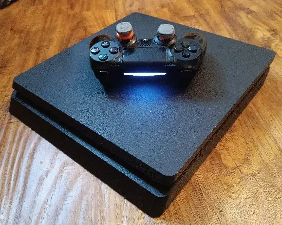 ps4 slim|کنسول، بازی ویدئویی و آنلاین|آباده, |دیوار