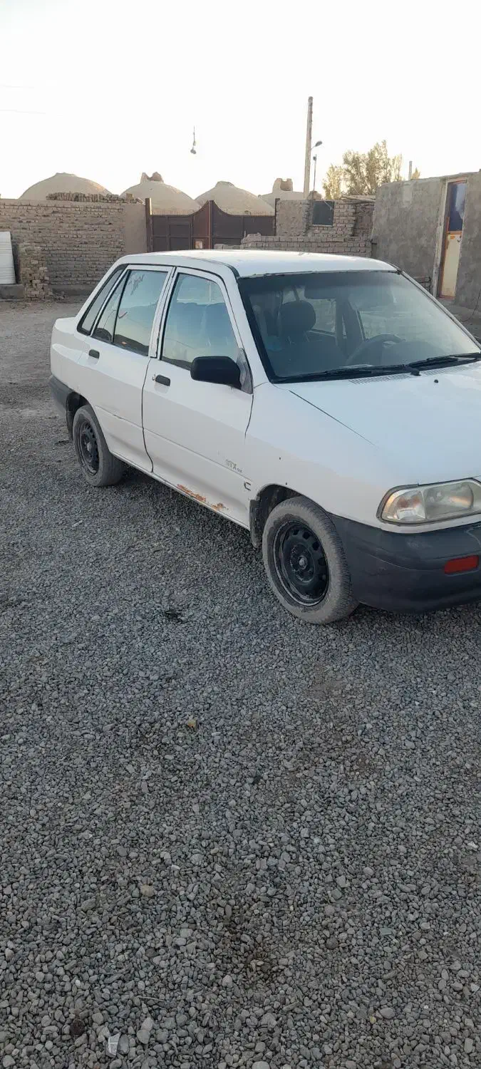 پراد ۱۳۱ مدل ۸۳|خودرو سواری و وانت|زابل, |دیوار