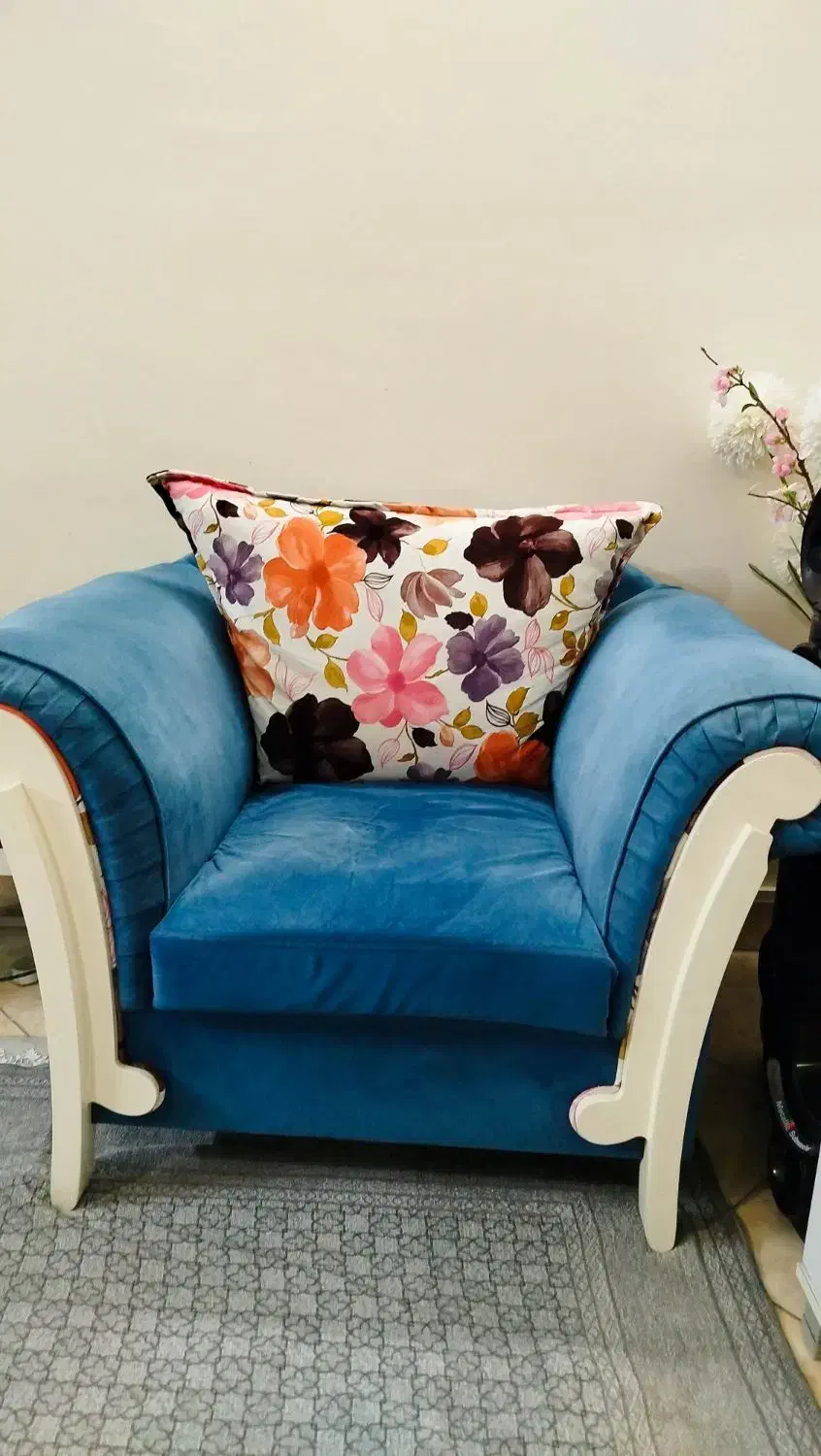 مبل ۷نفره رنگ آبی|مبلمان خانگی و میز عسلی|تهران, جلیلی|دیوار