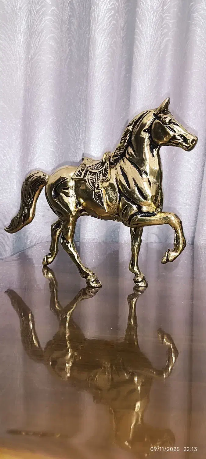 اسب و گلدان برنجی|صنایع دستی و سایر لوازم تزئینی|تهران, خاک سفید|دیوار