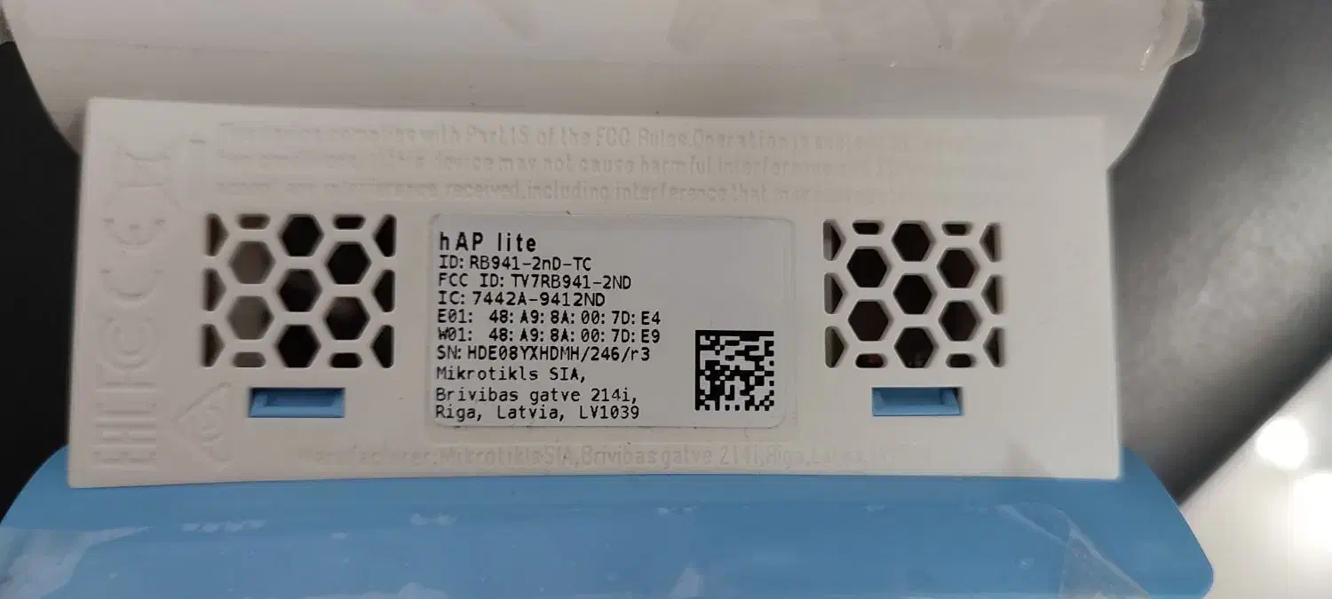 روتر میکروتیک hap lite RB941|مودم و تجهیزات شبکه|قم, زنبیل آباد|دیوار