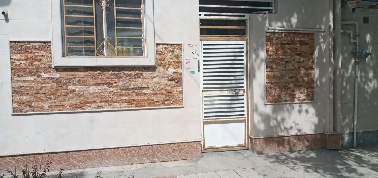 خانه واقع در میدون مدرس فروشی|فروش خانه و ویلا|بروجرد, |دیوار