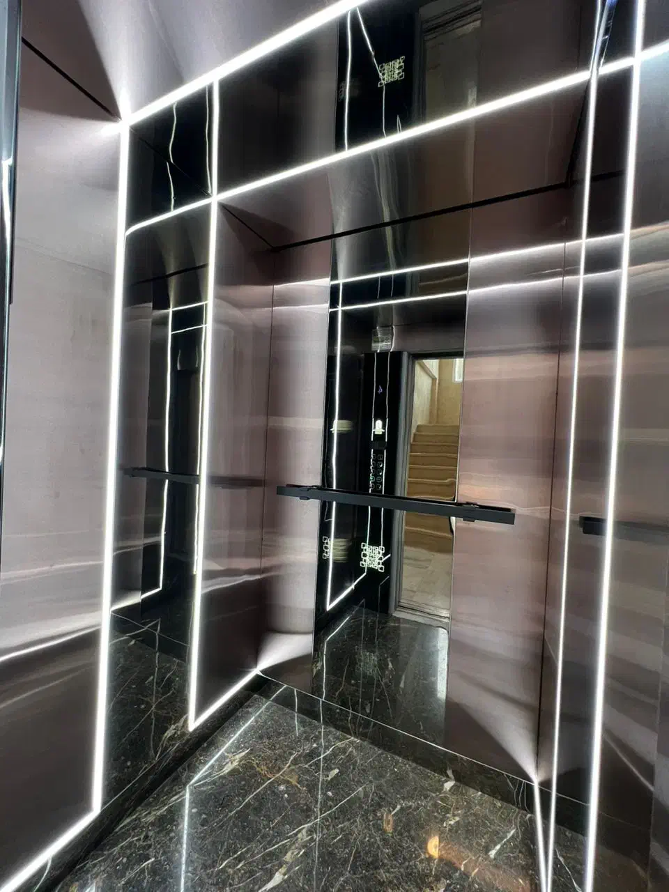 تک واحدی 108متری