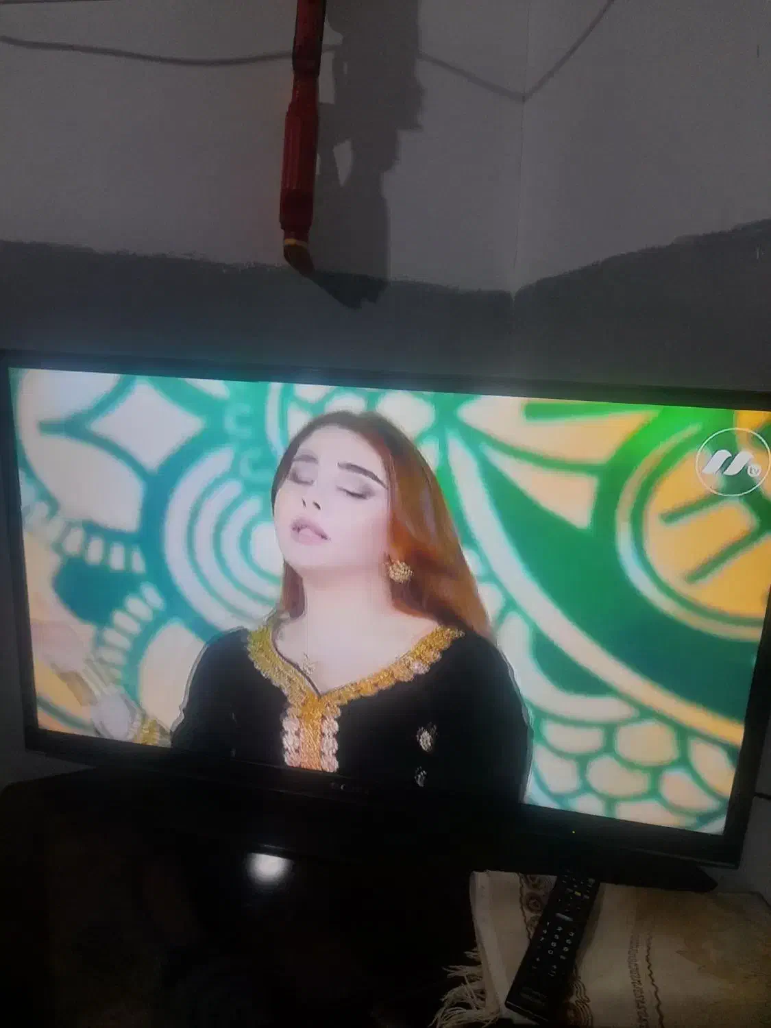 تلویزیون سونی با کارتن (فروش فوری)|تلویزیون و پروژکتور|قدس, هفت جوی|دیوار