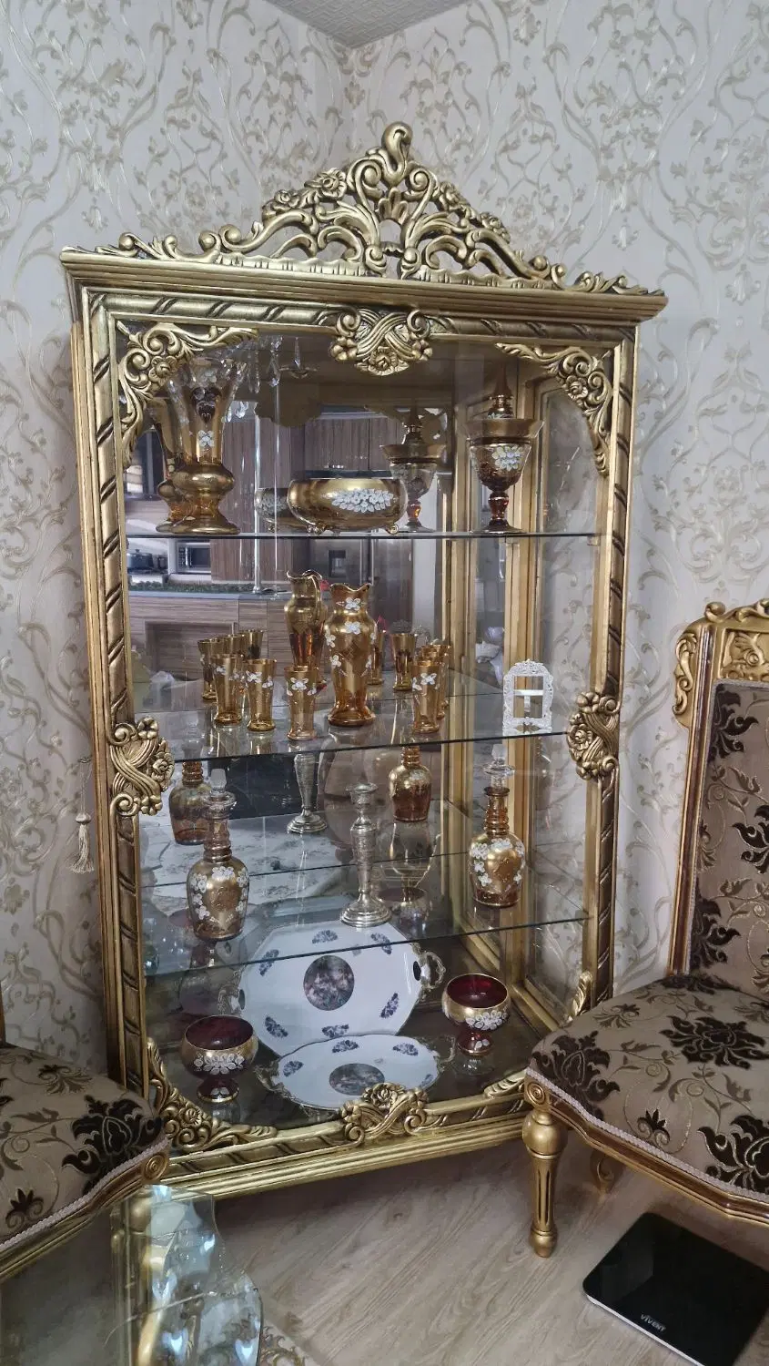 مبل و بوفه (۱۱ نفره)|مبلمان خانگی و میز عسلی|تبریز, |دیوار