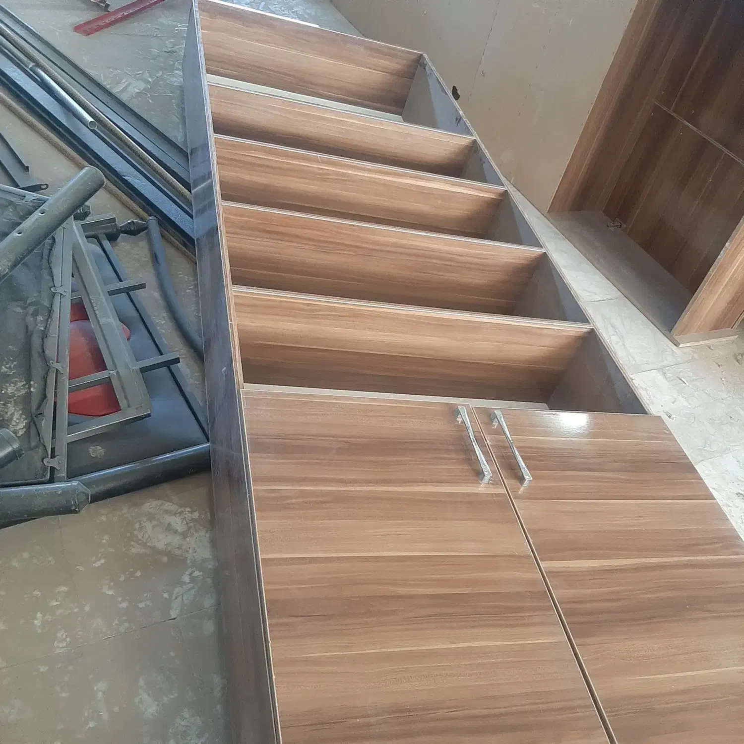 کتابخانه نو با بهترین جوب|کتابخانه، شلف، قفسه‌های دیواری|زاهدان, |دیوار