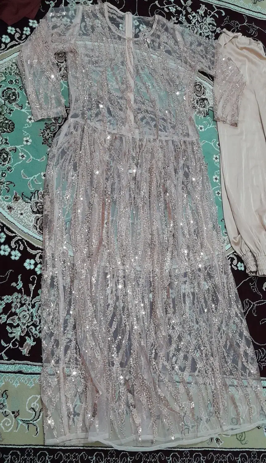 لباس پوشاک|لباس|الوند, |دیوار