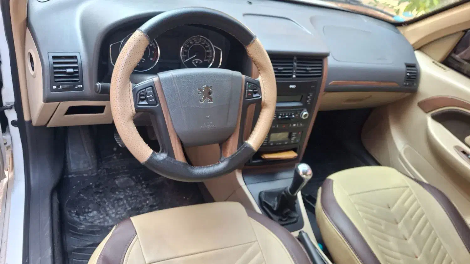 پژو پارس xu7p مدل 1402|خودرو سواری و وانت|شیراز, گلدشت معالی‌آباد|دیوار