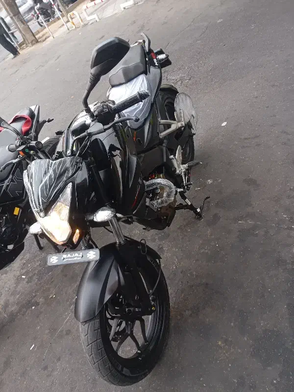 ns200 ان اس|موتورسیکلت|تهران, نازی‌آباد|دیوار