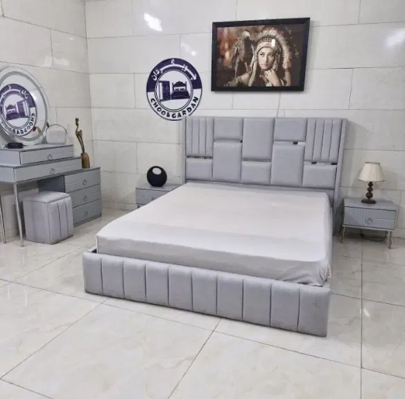 اونطوس|تخت و سرویس خواب|زیرآب, |دیوار