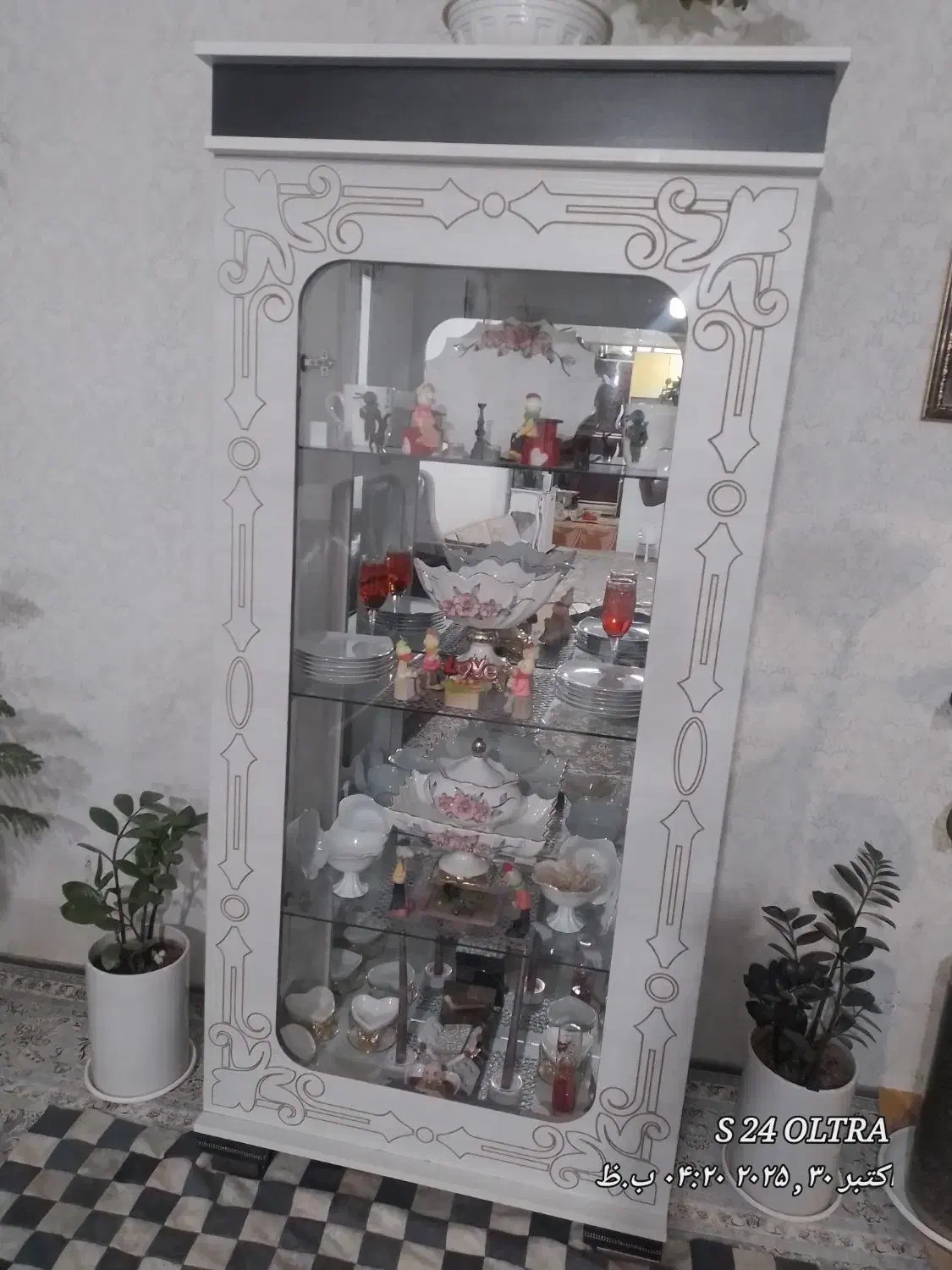 بوفه سالم سالم|بوفه، ویترین، کنسول|فامنین, |دیوار