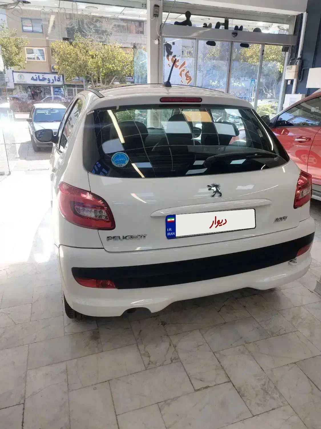 207مدل 402اتومات نقدواقساط|خودرو سواری و وانت|مشهد, دانشجو|دیوار