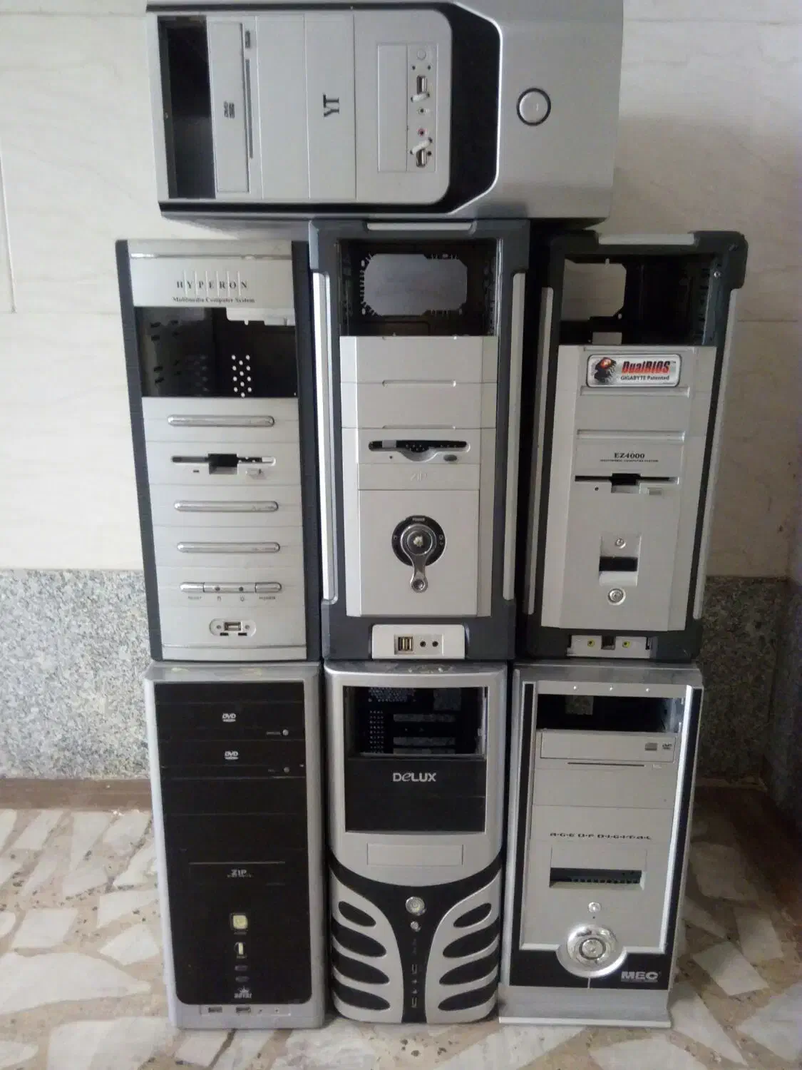 قاب کیس. تمیز و سالم|قطعات و لوازم جانبی رایانه|رشت, پارک شهر|دیوار