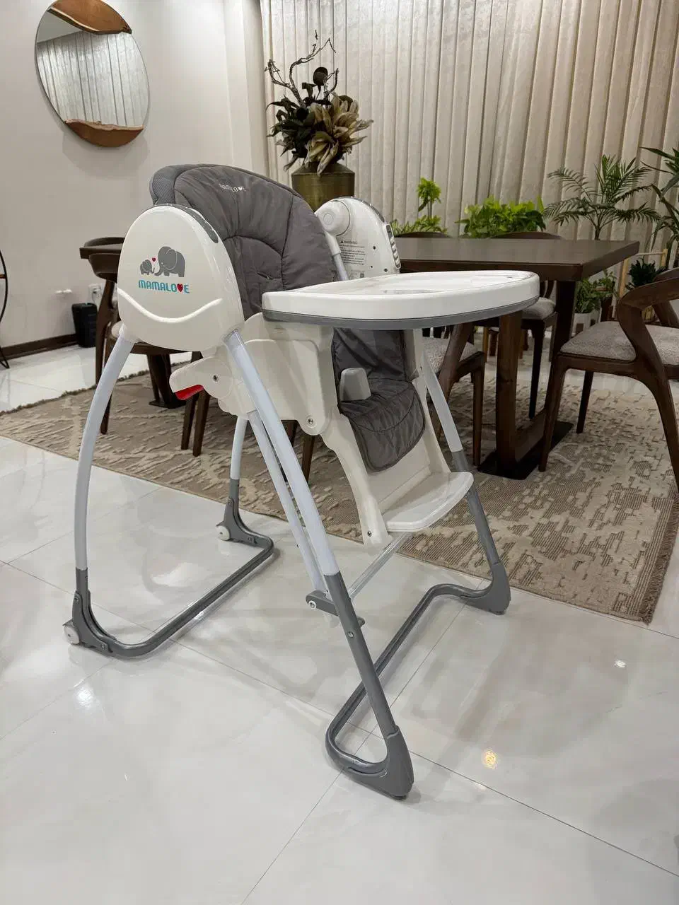 صندلی غذاخوری بچه|تخت و صندلی بچه|شاهین‌شهر, مخابرات (شهید بهشتی)|دیوار