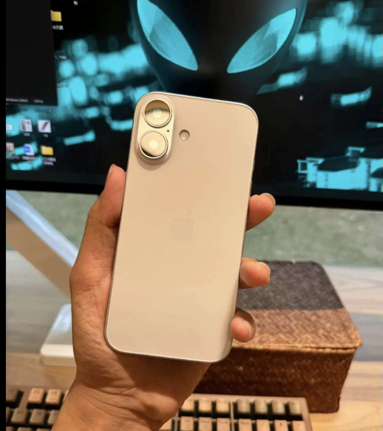 iphone 16 256G|موبایل|اصفهان, عسگریه|دیوار