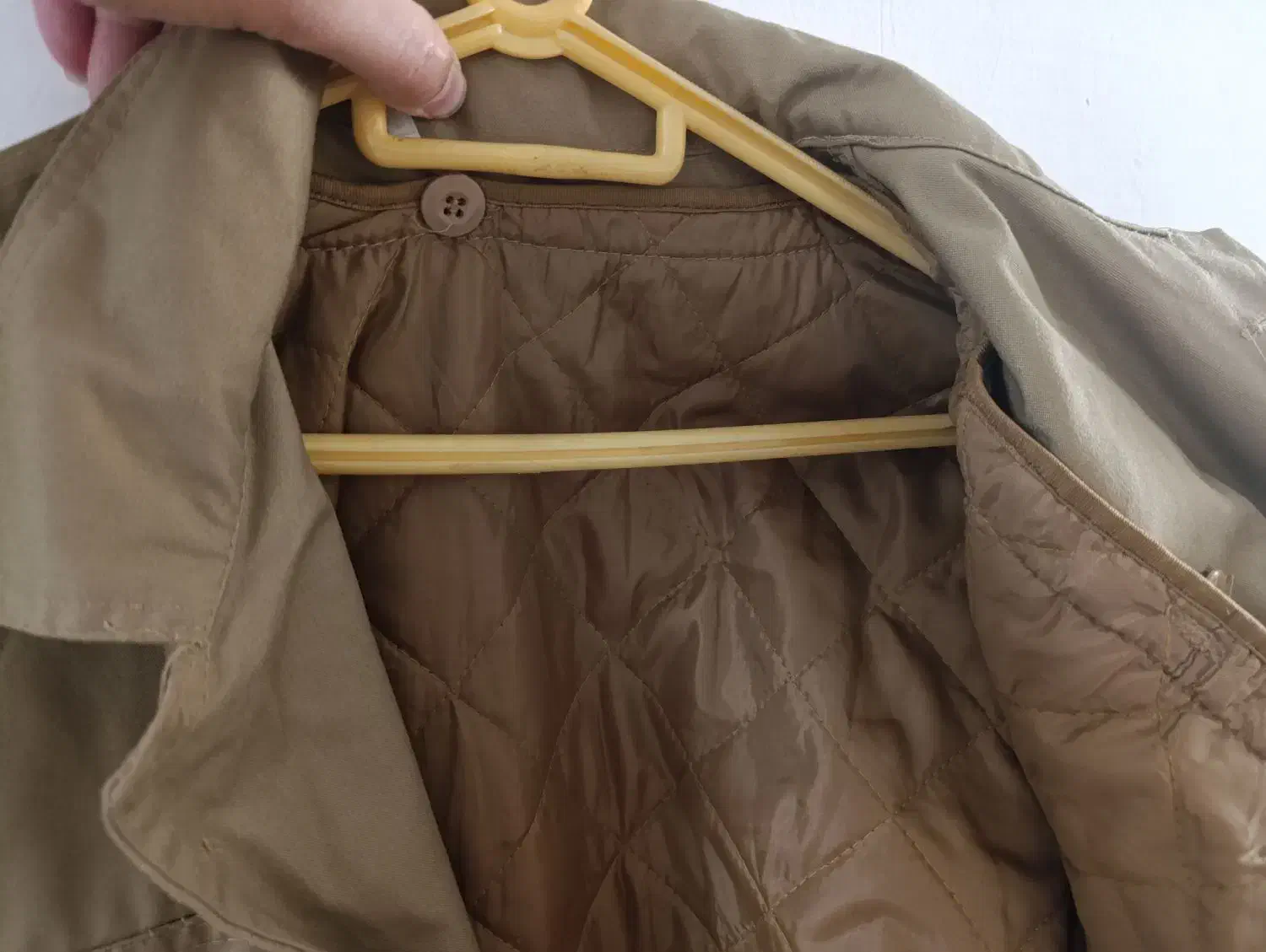 اورکت|لباس|قم, ولیعصر|دیوار