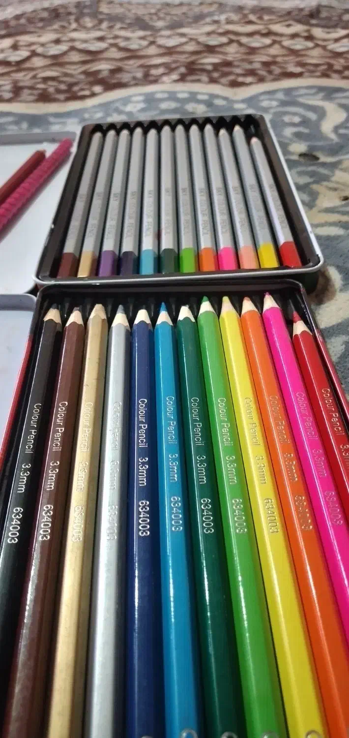 مدادرنگی ۱۲ رنگ جعبه فلزی دایناسور|لوازم التحریر|اسلامآباد غرب, |دیوار