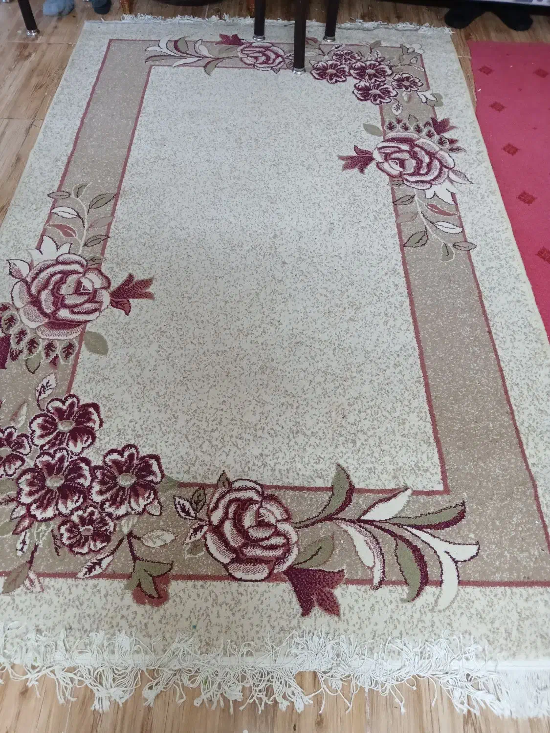 فرش|فرش|کرج, ساسانی (قلمستان)|دیوار