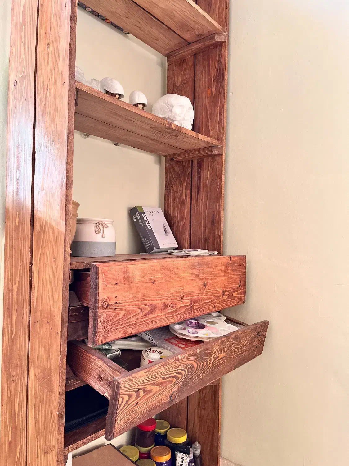 کتابخانه کافی بار کافیبار قفسه چوبی کتابخانه چوبی|کتابخانه، شلف، قفسه‌های دیواری|اندیشه, اندیشه فاز ۱|دیوار