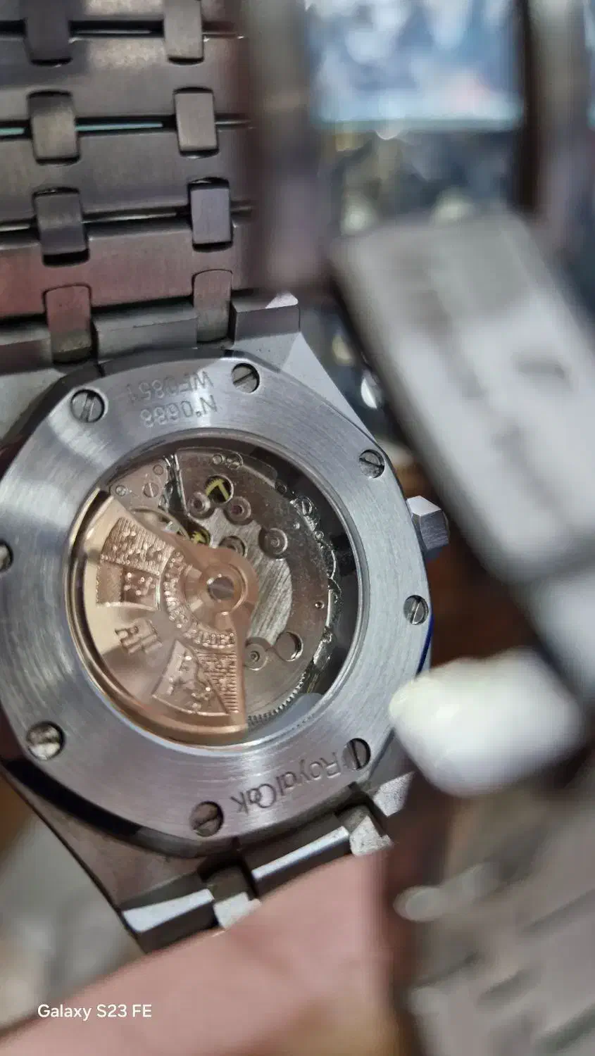 ساعت اتومات|ساعت|قائن, |دیوار